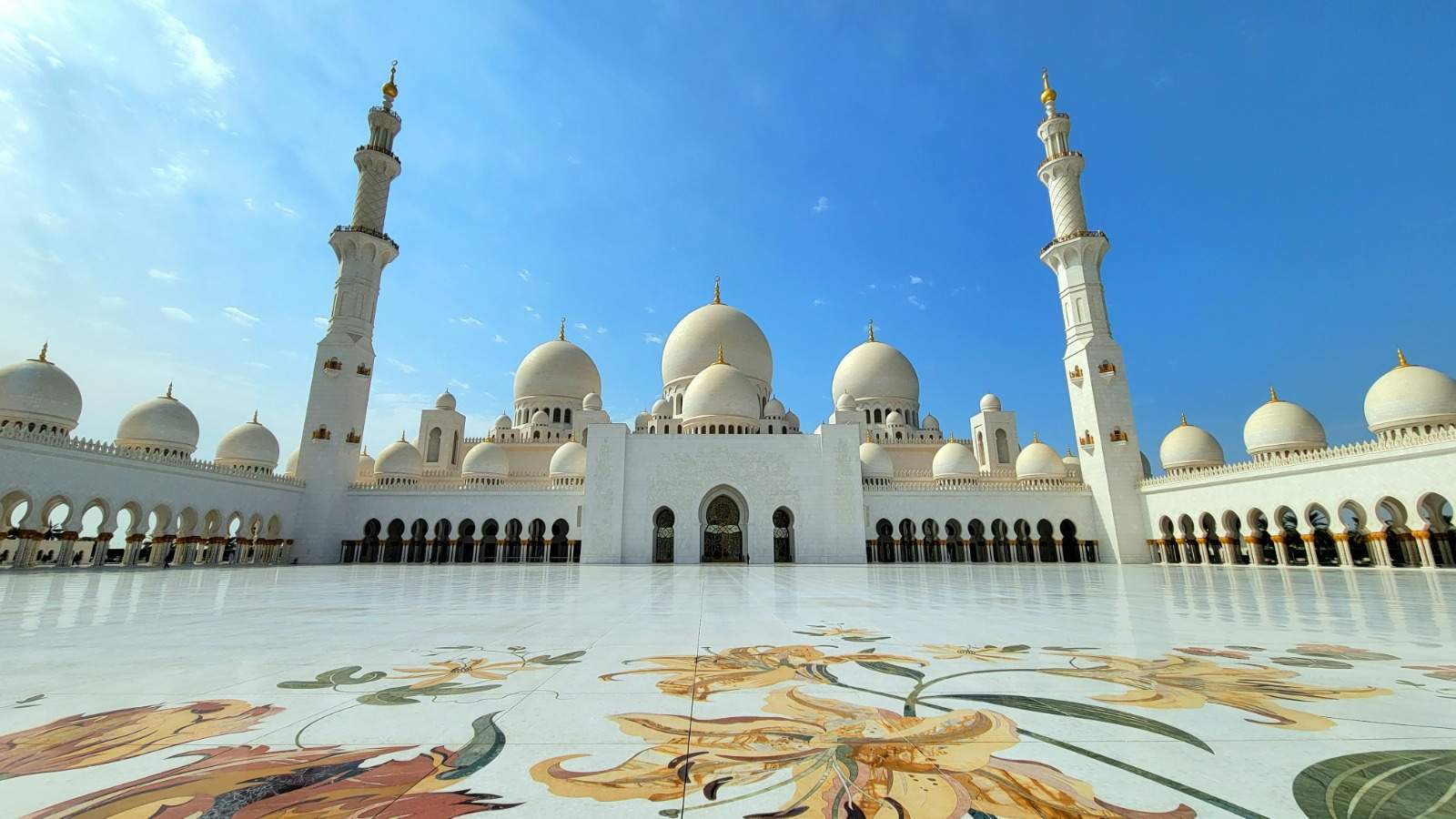 9-day tour package in Dubai & Abu Dhabi- Flight included - Wingbuddy ...