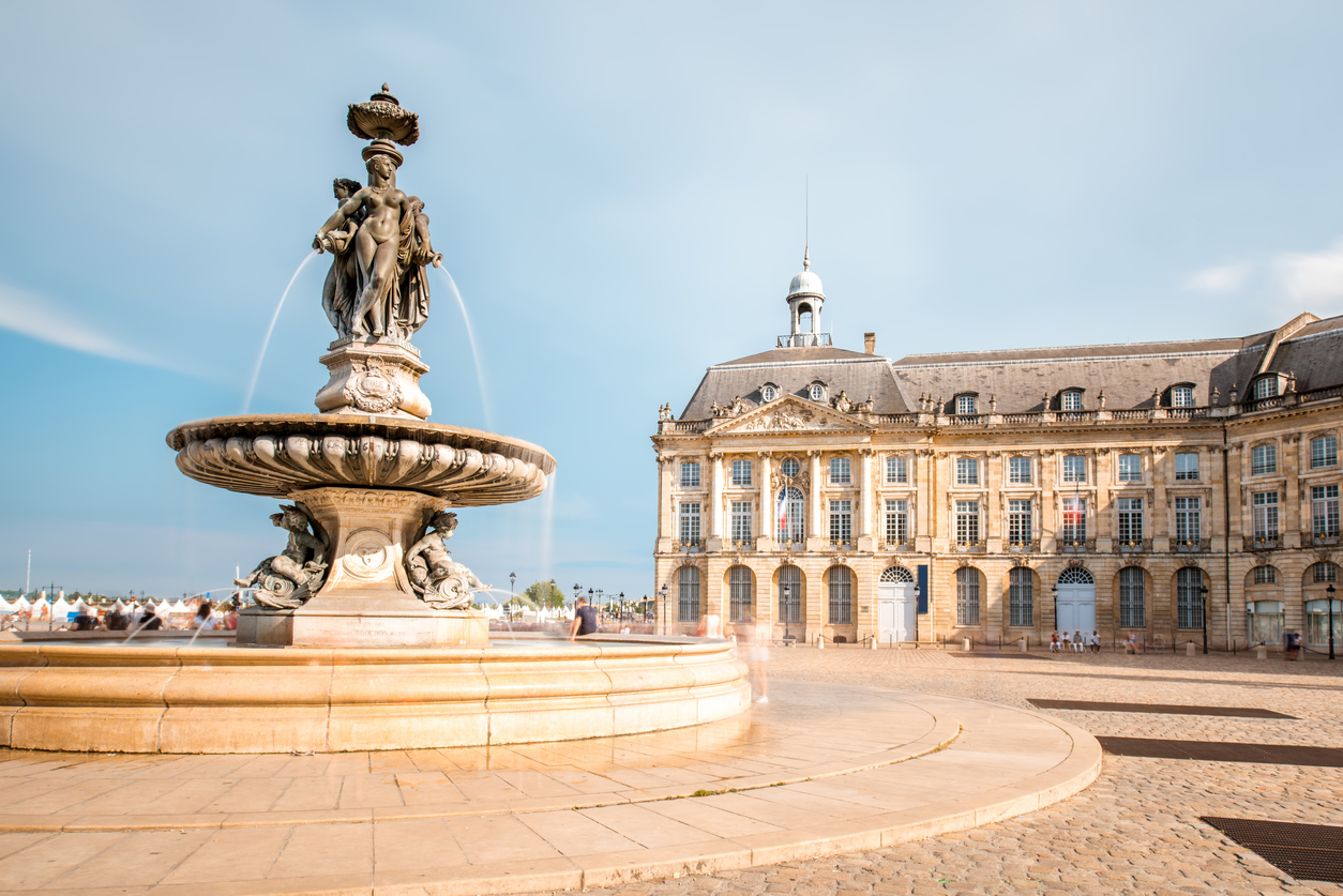 La France, ses vins et ses châteaux
