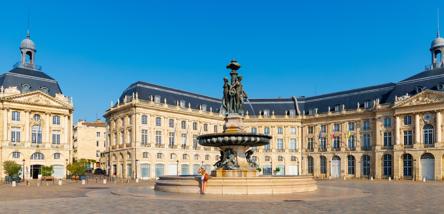 La France, ses vins et ses châteaux