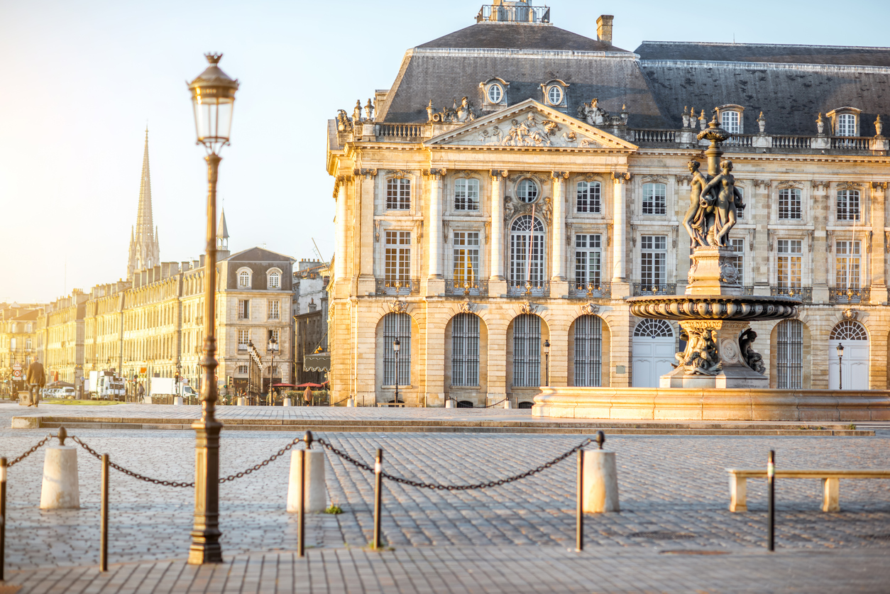 La France, ses vins et ses châteaux