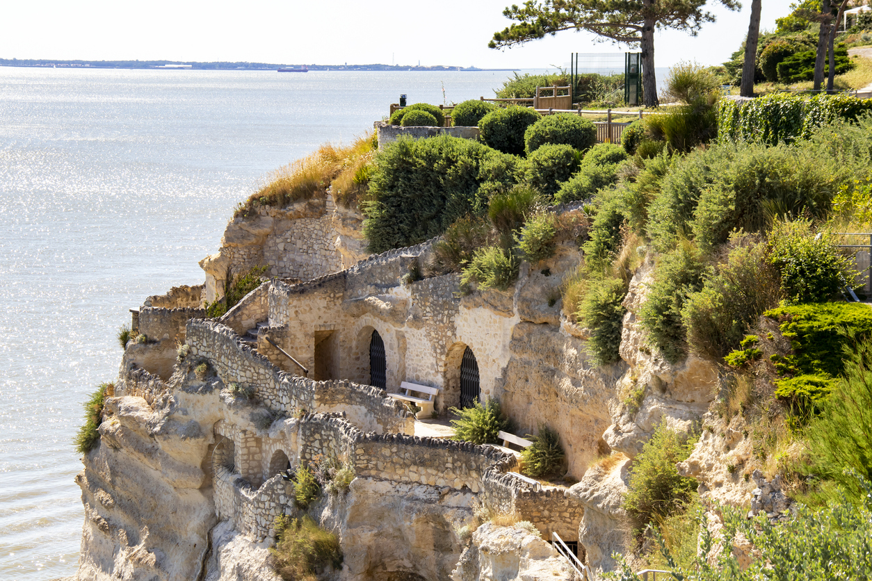 France: Wines & Castles