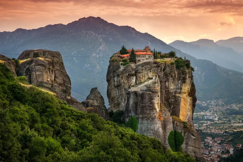 Bucarest à Athènes : Découverte des Balkans